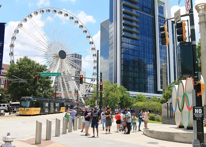 Downtown Spectrum - Location - Comfort - Style