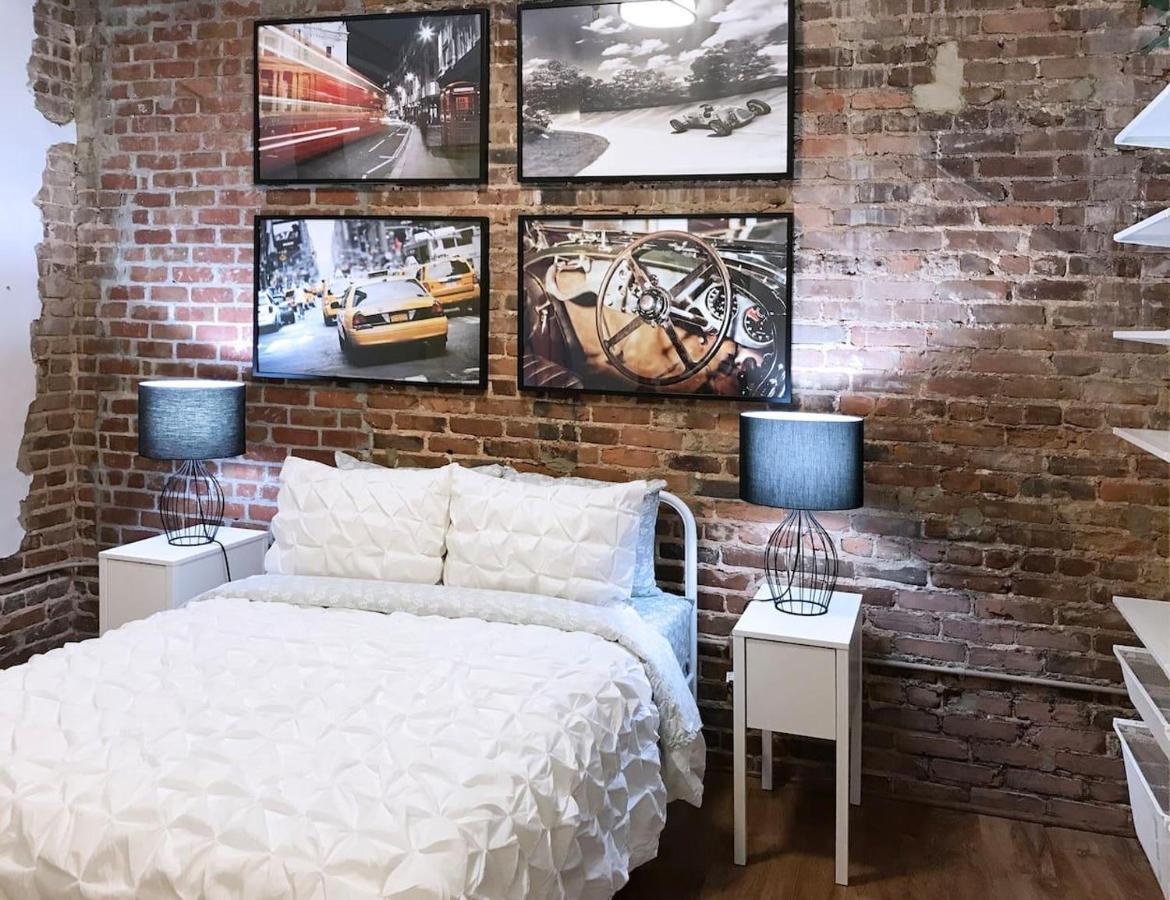 Downtown Spectrum - Location - Comfort - Style Holiday home